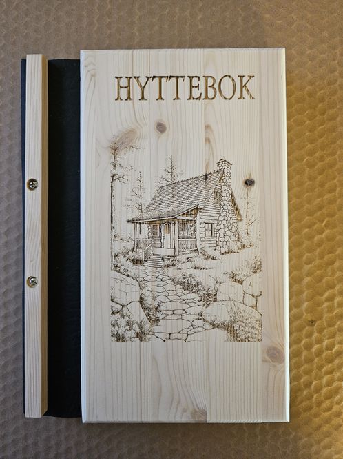 Hovedbilde 402. Hyttebok tre, motiv hytte